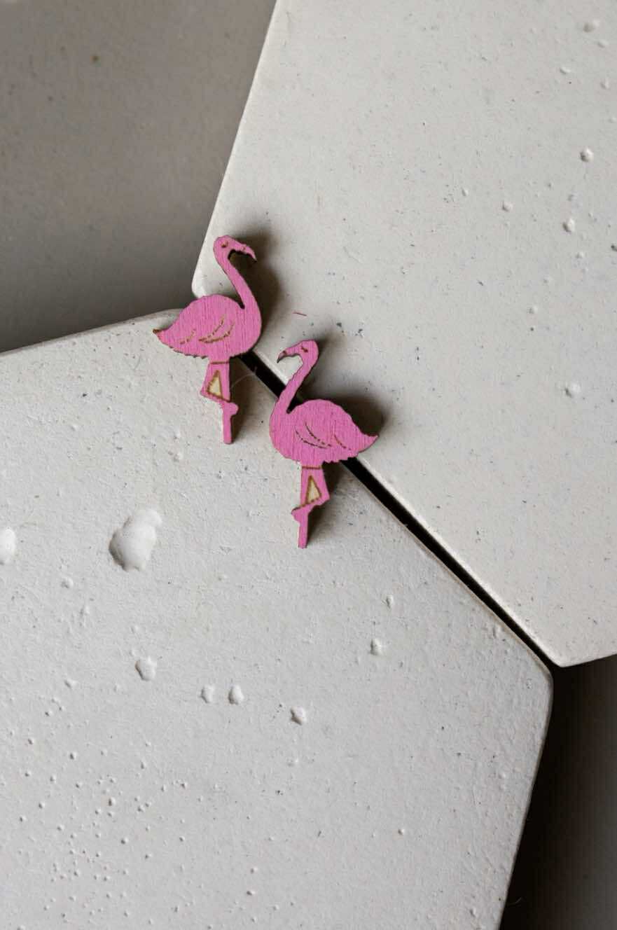 wooden Stud flamingo