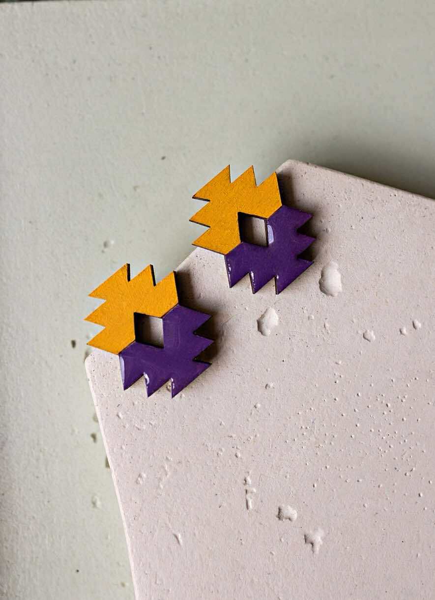 wooden stud Aztec Purple - Yellow -